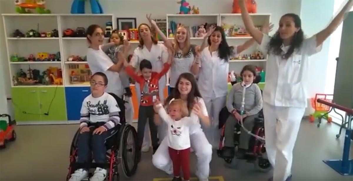Los niños y niñas de Parapléjicos que desean feliz Navidad