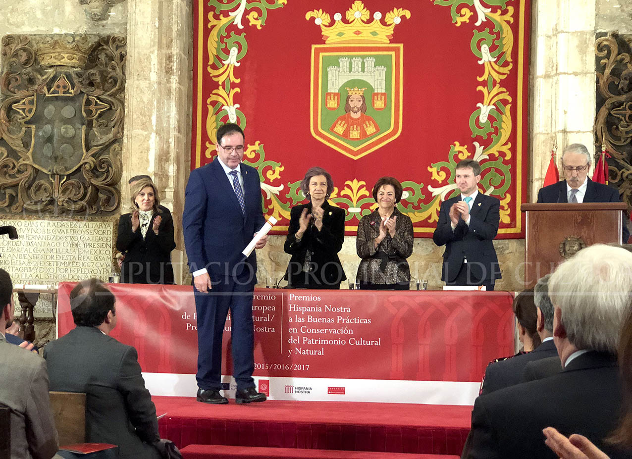 Momento de la entrega del premio que ha recogido Benjamín Prieto.