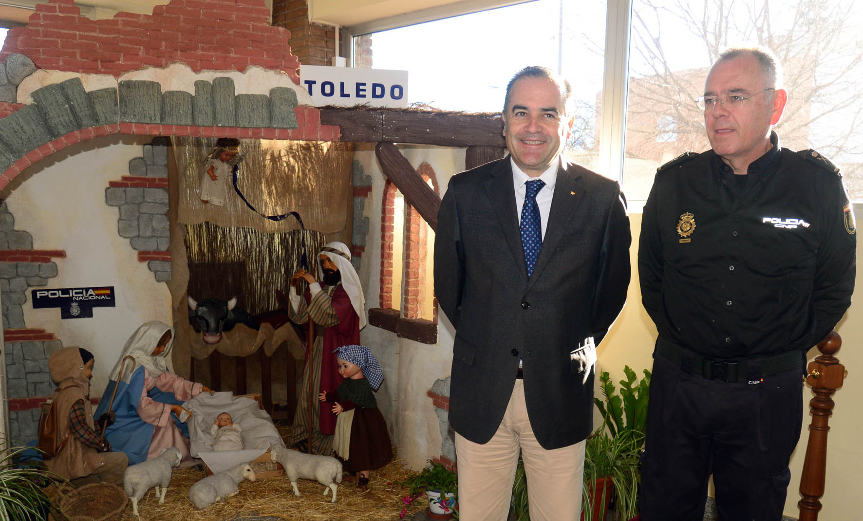 El delegado del Gobierno en Castilla-La Mancha, José Julián Gregorio, junto con el jefe superior de Policía, Félix Antolín. cabalgatas