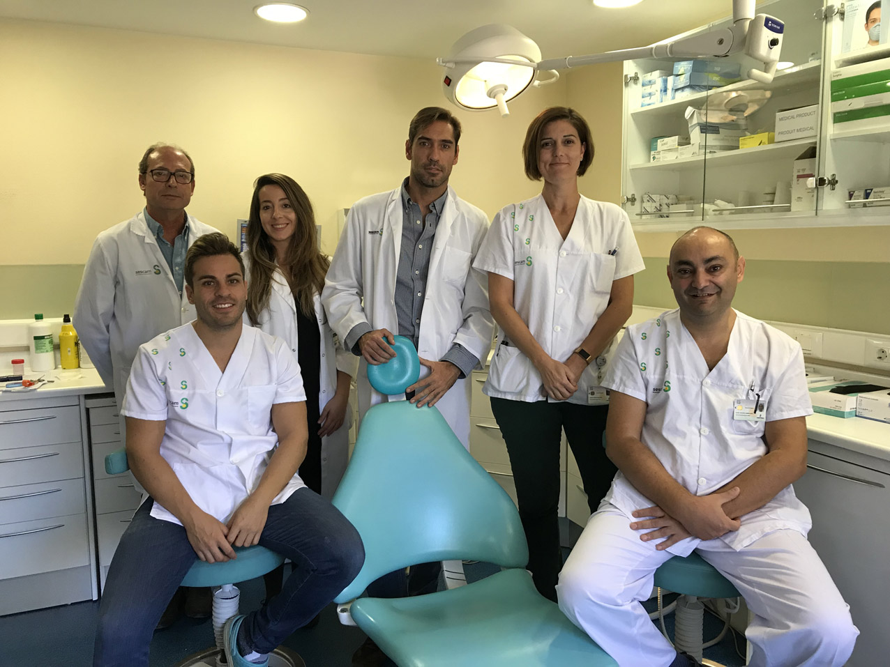 El equipo de quirófano que realizó la intervención en el Hospital Universitario de Albacete. 3D