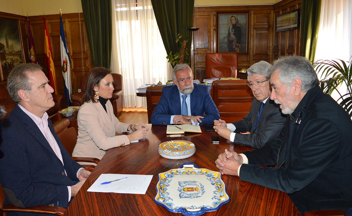 Reunión entre Jaime Ramos y Enrique Cerezo para cambiar la titularidad del edificio de Cinébora