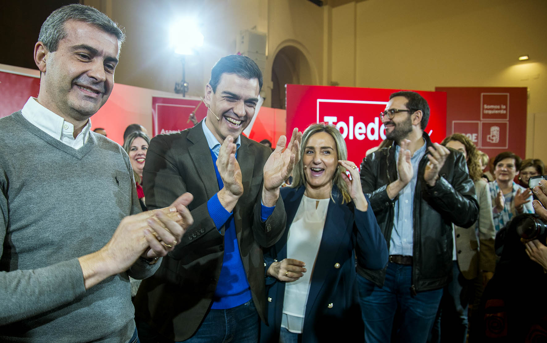 De izquierda a derecha, Álvaro Gutiérrez, Pedro Sánchez, Milagros Tolón y Álvaro Gutiérrez.