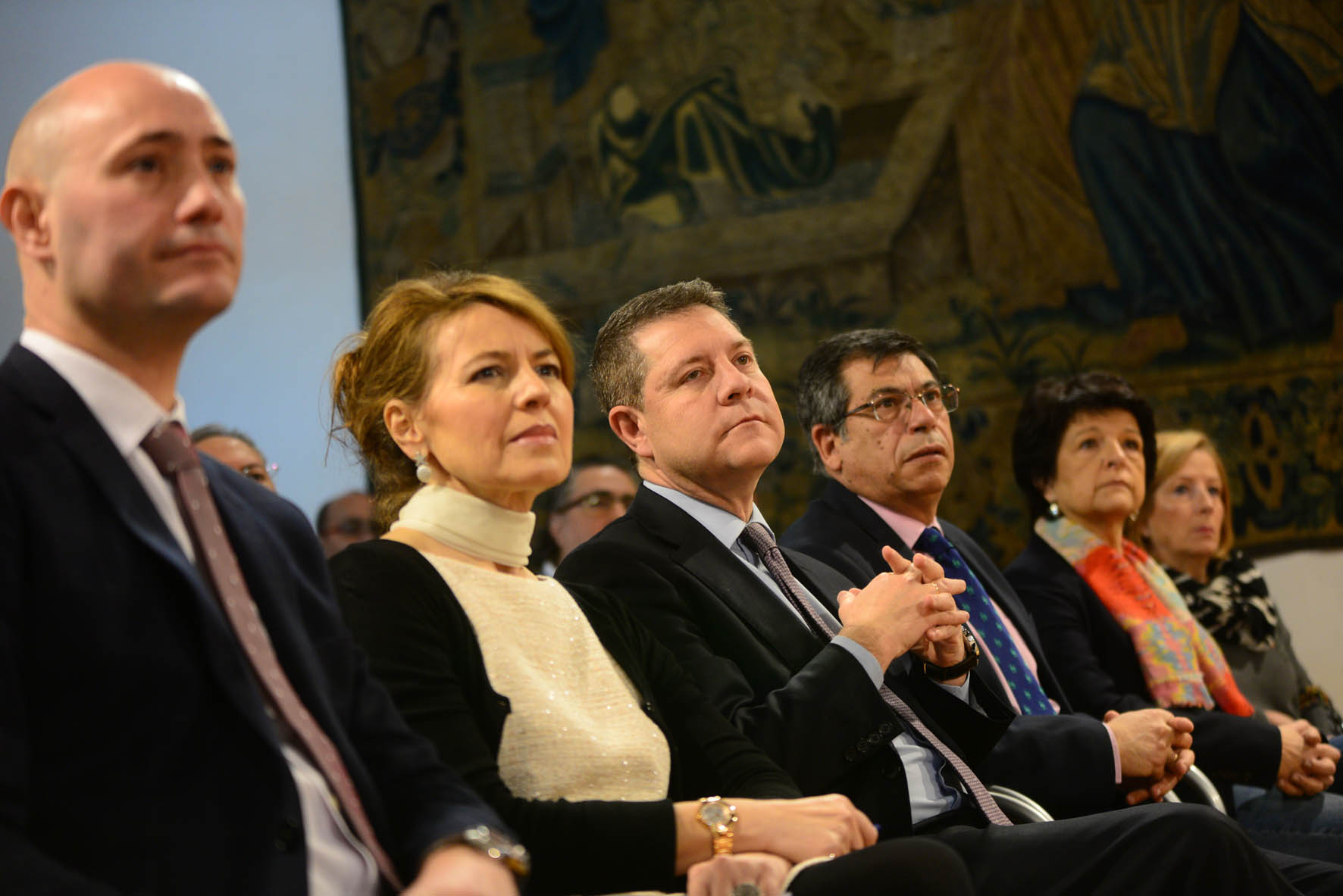 La segunda por la izquierda, la consejera de Bienestar Social de CLM, Aurelia Sánchez; a su izquierda, el presidente regional, Emiliano García-Page. residencias