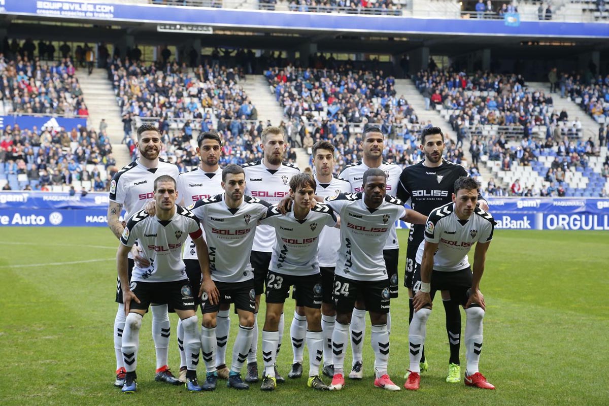 El Albacete arrancó un empate en el Carlos Tartiere