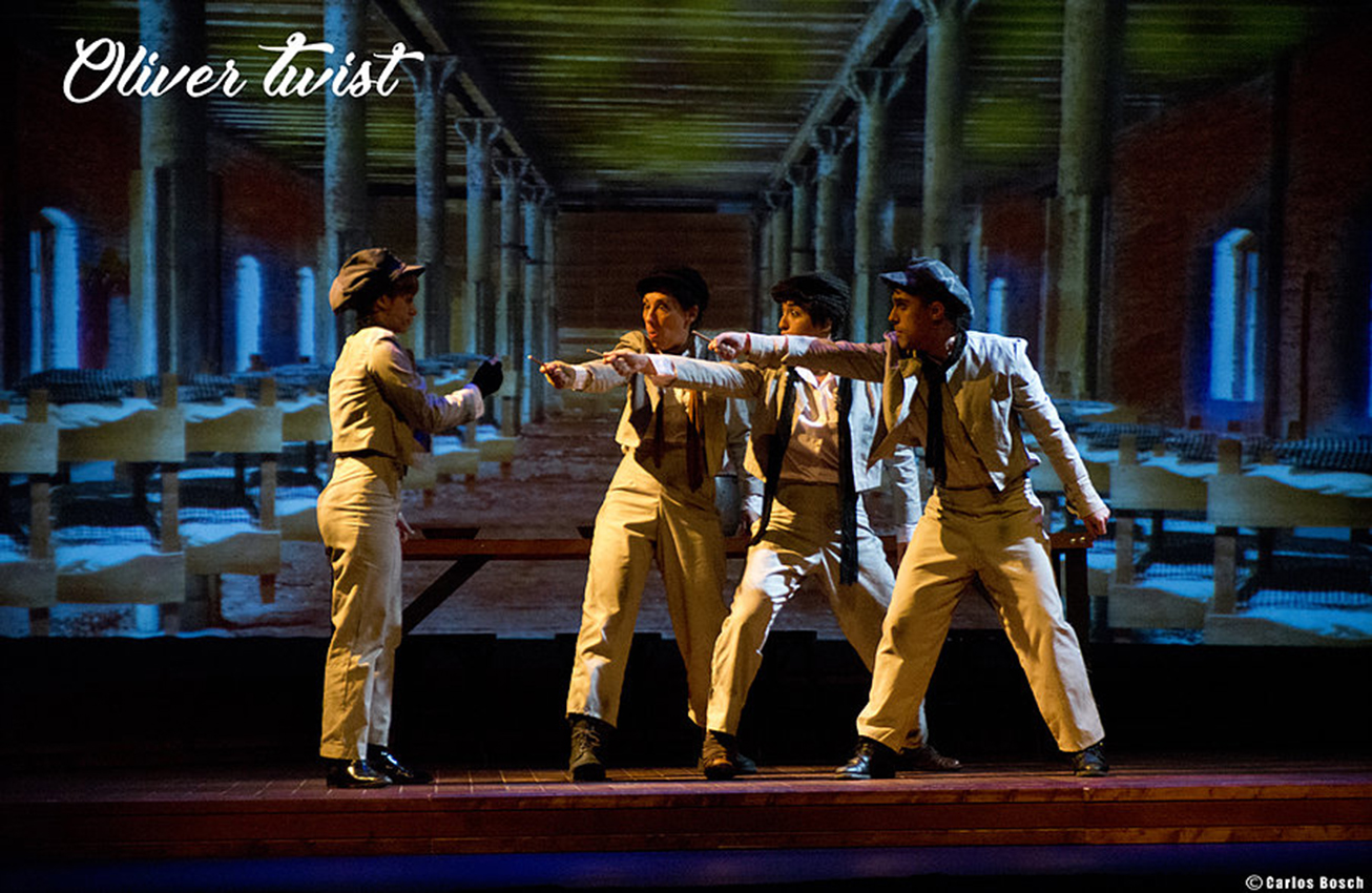 Escena de Oliver Twist, el pequeño huérfano. El Musical, de la Compañía Lírica Ibérica.