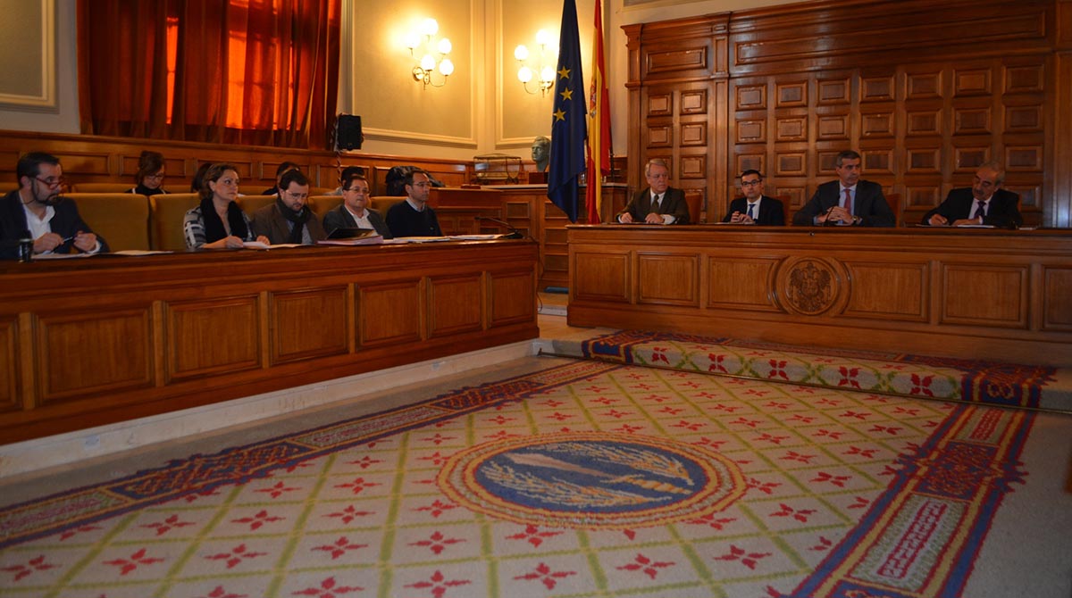 Pleno extraordinario en la Diputación de Toledo