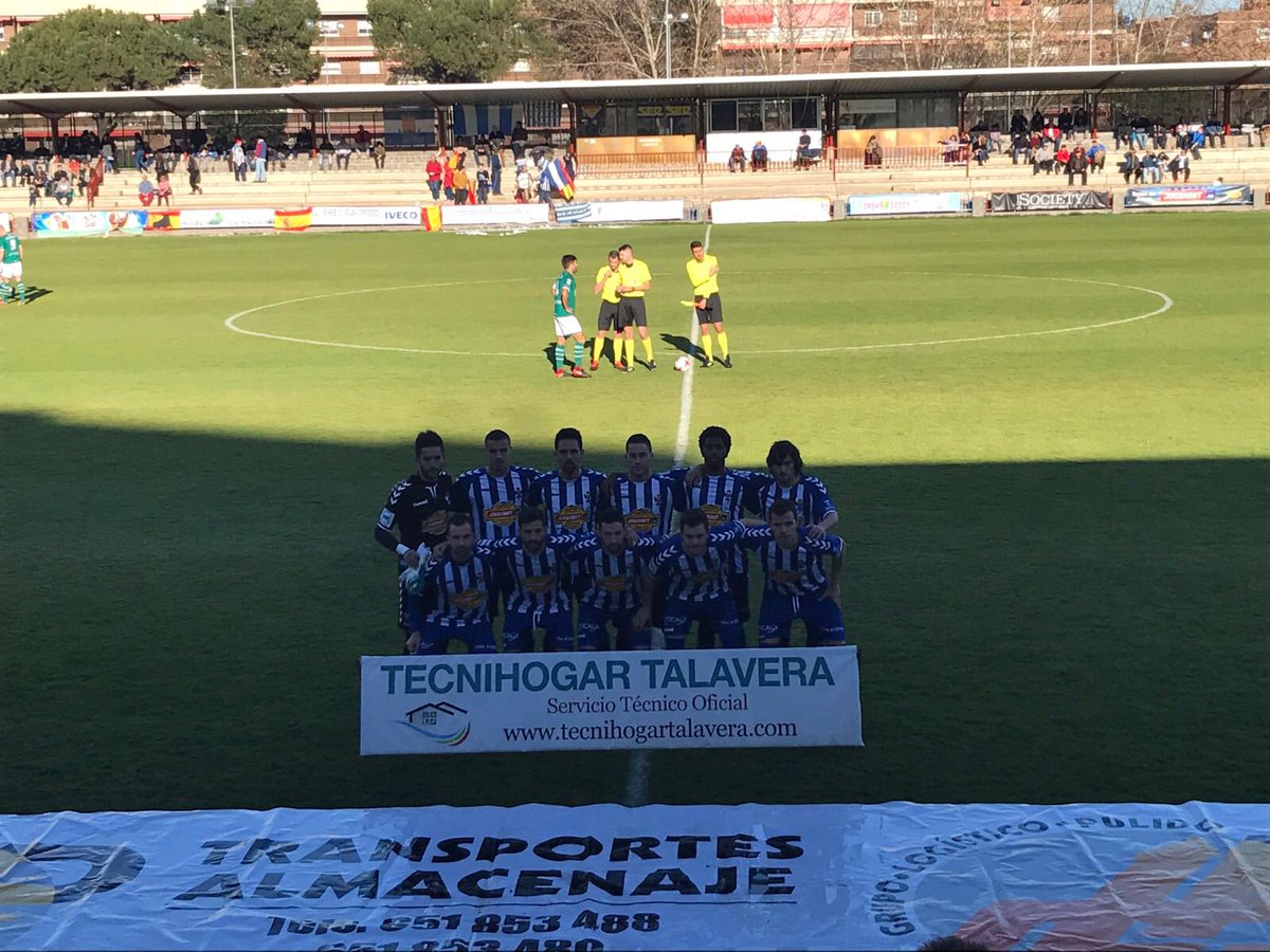 El once del Talavera frente al Coruxo