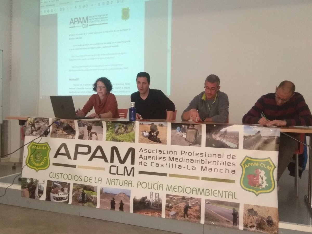 imagen de la asamblea de APAM CLM.