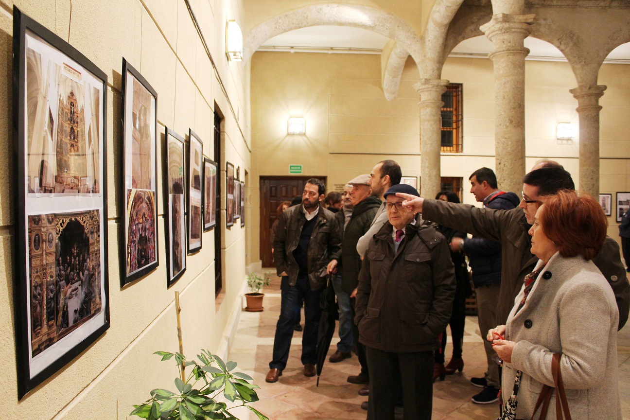 Inauguración de la exposición sobre la Colegiata de Torrijos.