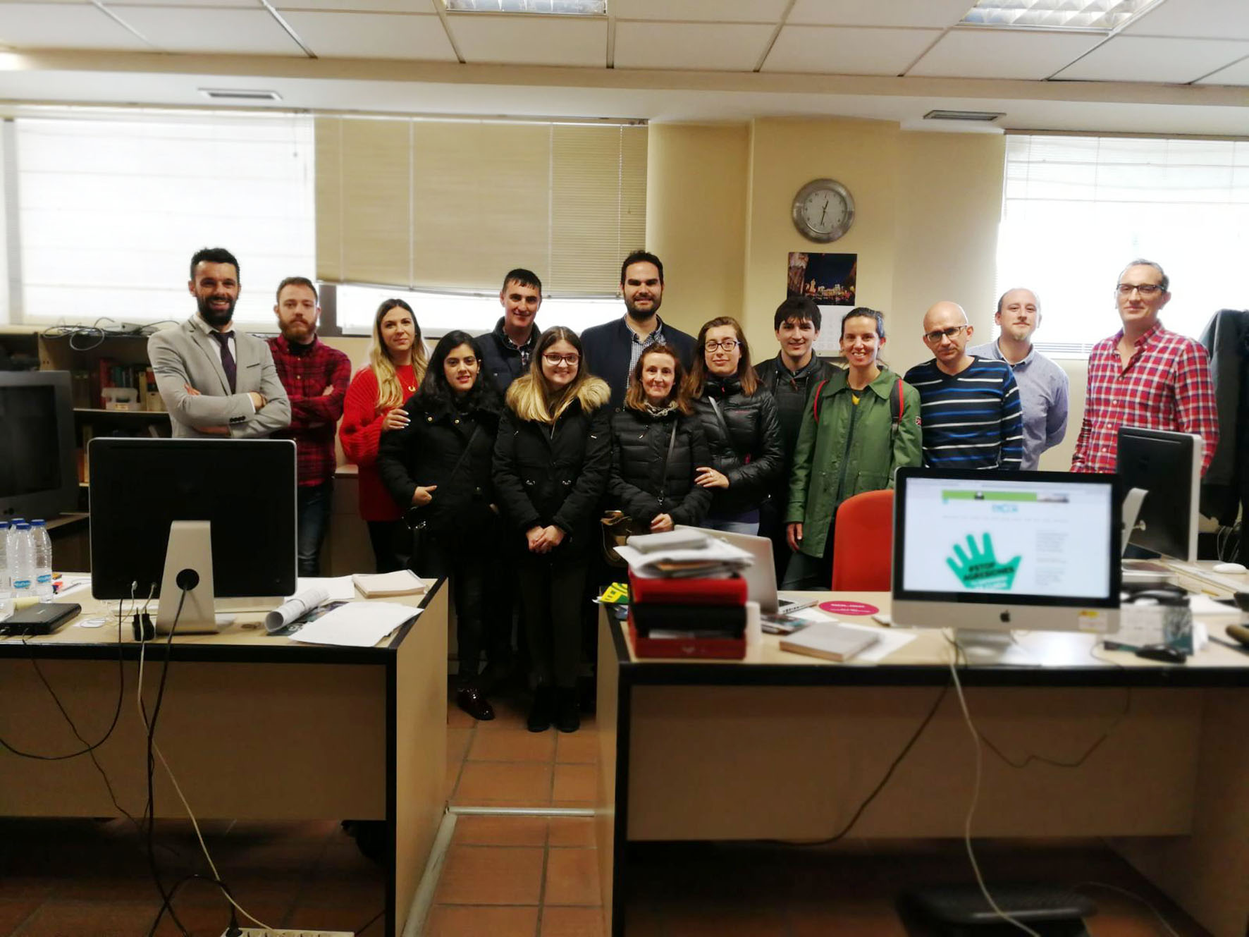 Participantes de la Lanzadera de Empleo visitan Encastillalamancha.es.