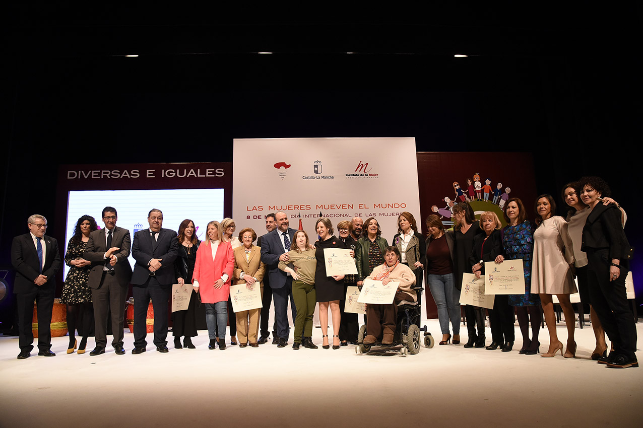 Imagen del acto institucional de Castilla-La Mancha por el día de la Mujer. mujeres