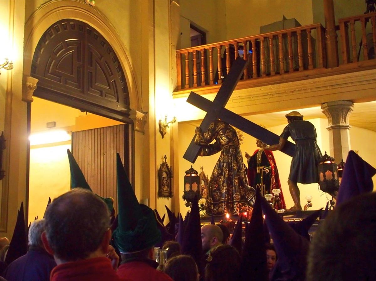La procesión Camino del Calvario en Cuenca