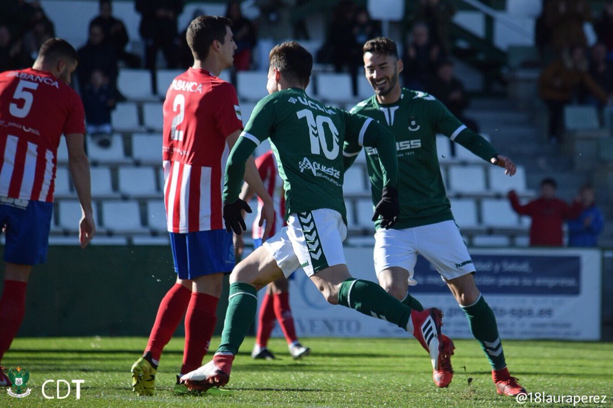 El Toledo celebra el primer gol contra el Cerceda