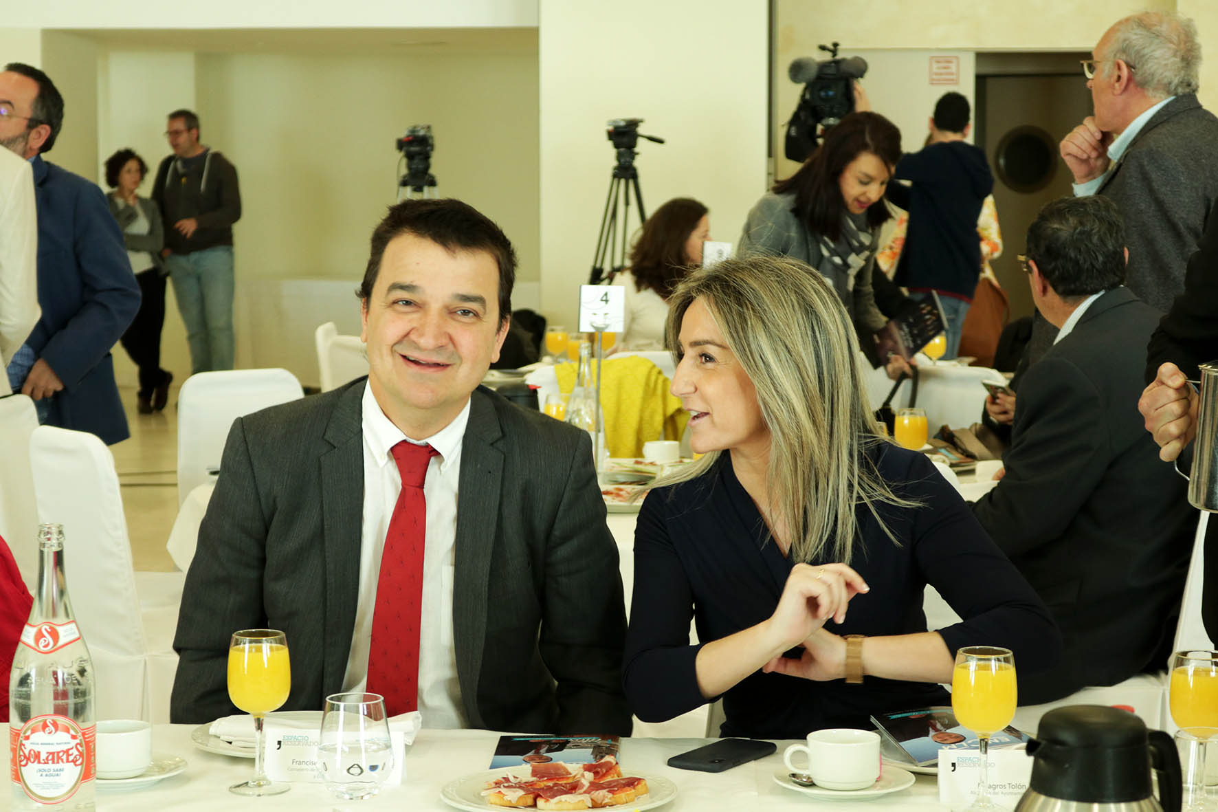 Francisco Martínez Arroyo y Milagros Tolón, consejero de Agricultura y alcaldesa de Toledo. PAC