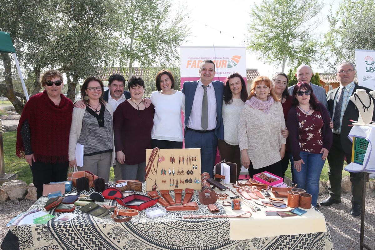 El consejero de Agricultura ha asistido a la Jornada de Viñedo en La Puebla de Almoradiel (Toledo).