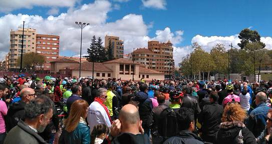Concentración de ciclistas en Albacete.