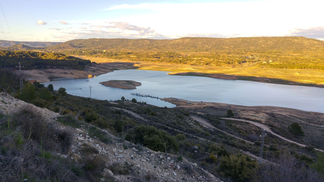 Embalse de Entrepeñas en abril de 2018.