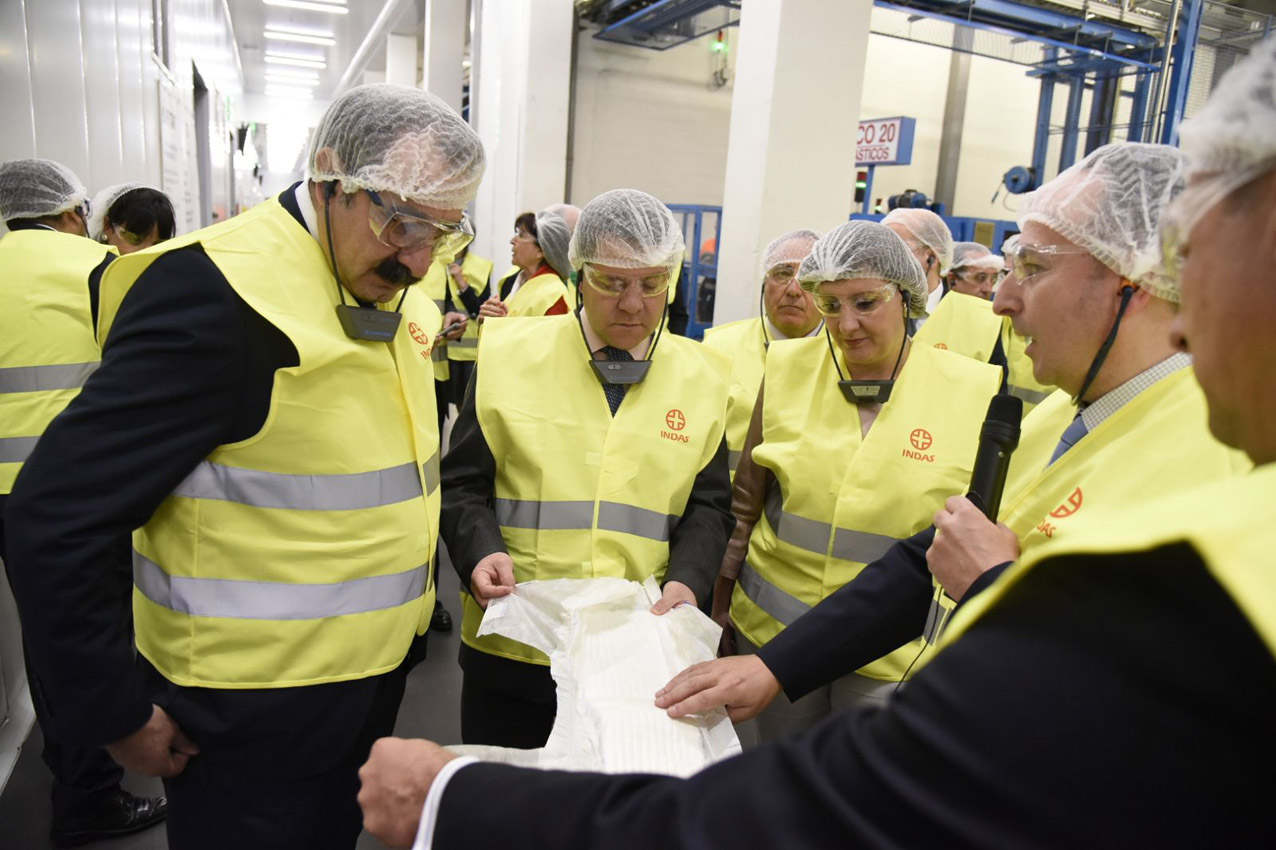 Visita del Gobierno de Castilla-La Mancha a la empresa Indas. Inversiones