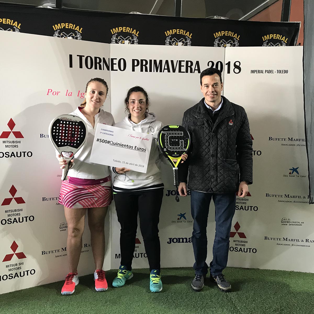 Las ganadoras del torneo de pádel "por la Igualdad"