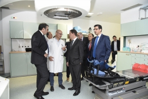Page durante su visita al Hospital de Ciudad Real.