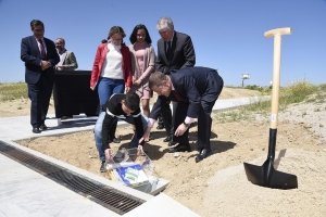 Primera piedra de la segunda fase del colegio y el instituto de Illescas. Gobierno