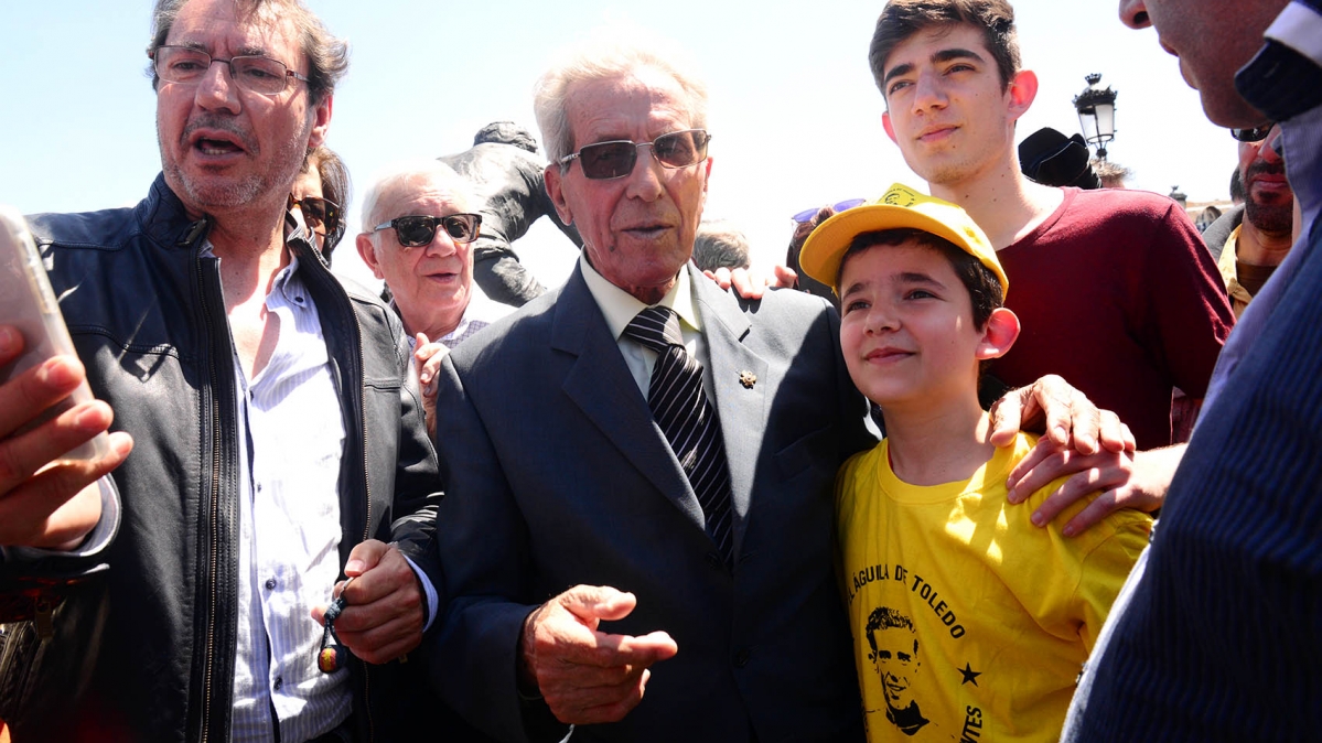 Bahamontes, en uno de los homenajes recibidos en Toledo. Foto: Rebeca Arango.