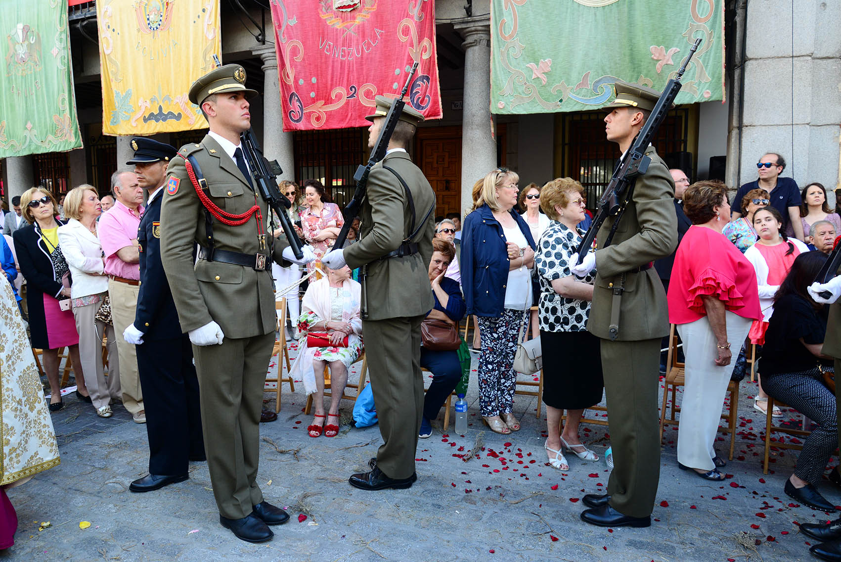 80 agentes de la Guardia Civil sustituirán a los alfereces de la Academia de Infantería en la procesión del Corpus, este año de forma excepcional.