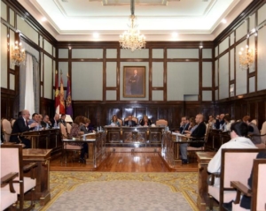 Crisis en Ahora Guadalajara, exhibida en el pleno de la Diputación