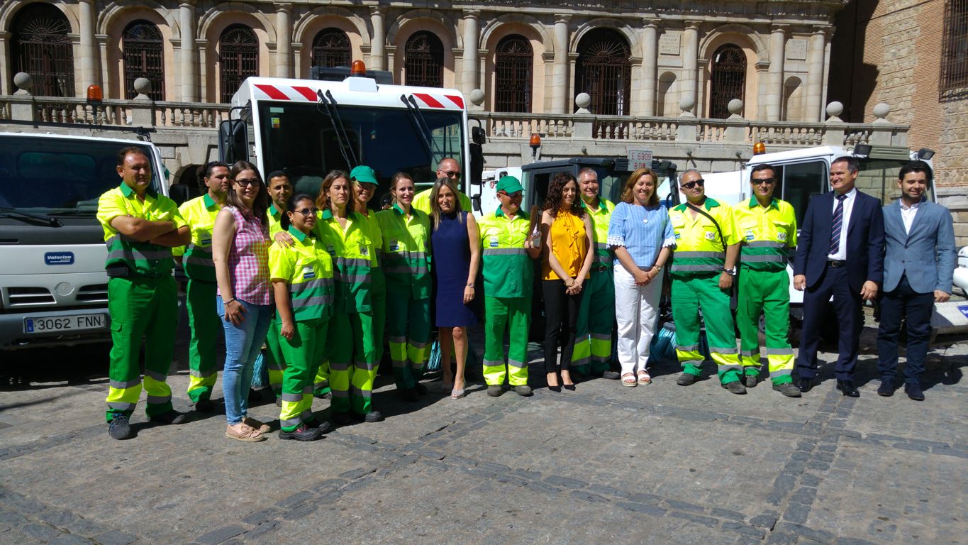 Tolón con los trabajadores de Valoriza.