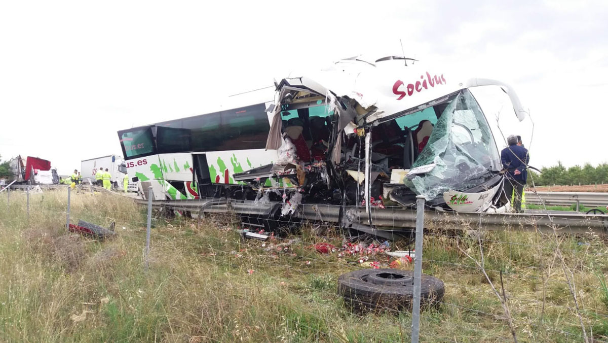 Accidente entre un camión y un autobús en la A-4 a la altura de Madridejos.