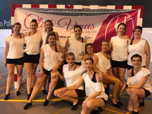 Las doce madres de gimnastas del Club Venus