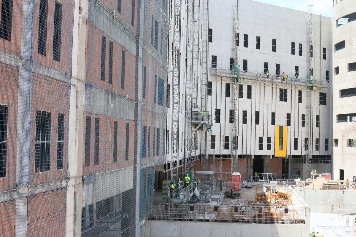 Las obras del nuevo hospital siguen su ritmo previsto.