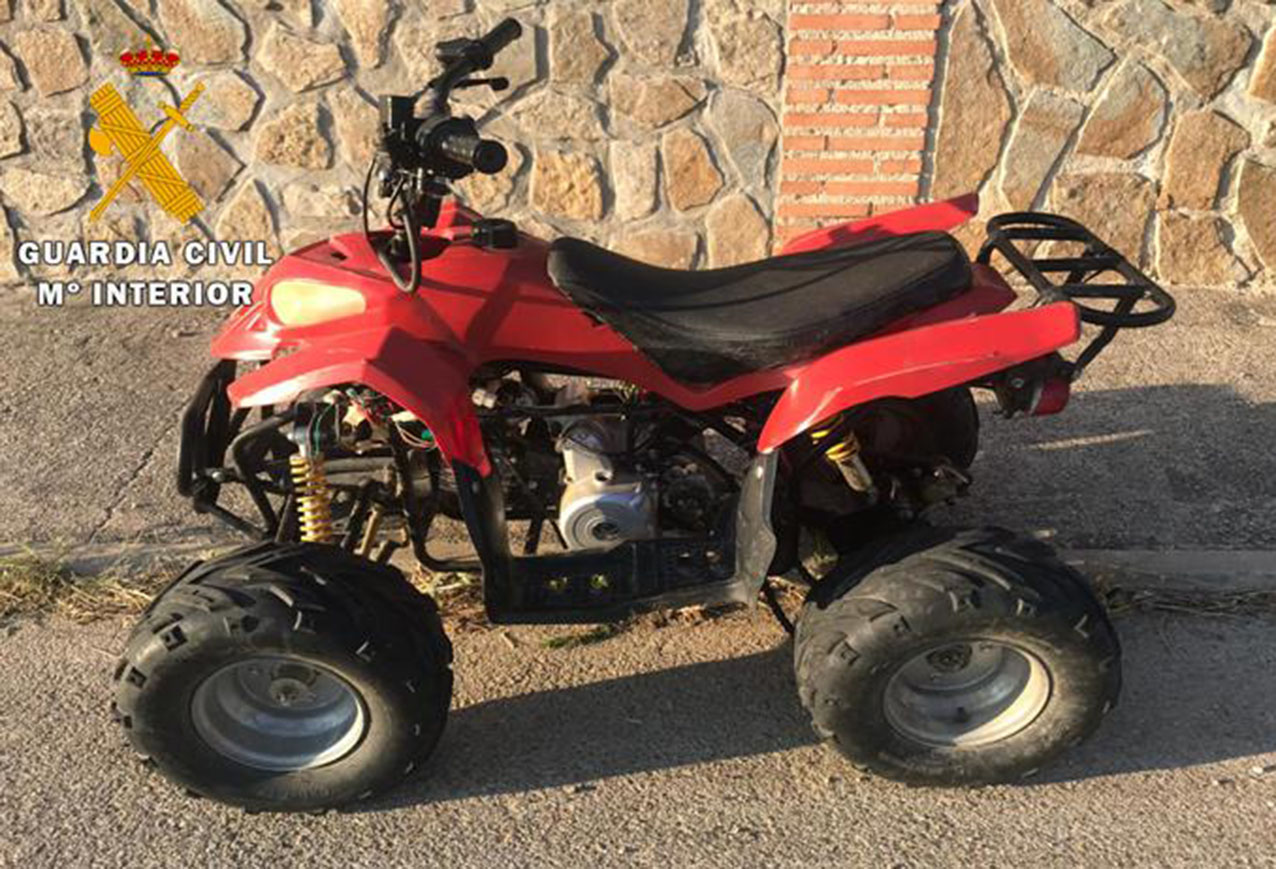 Una de las dos minimotos robadas en un almacén del Ayuntamiento de Méntrida.