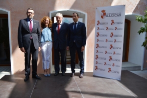 Presentación de Lux Caridad Illescas