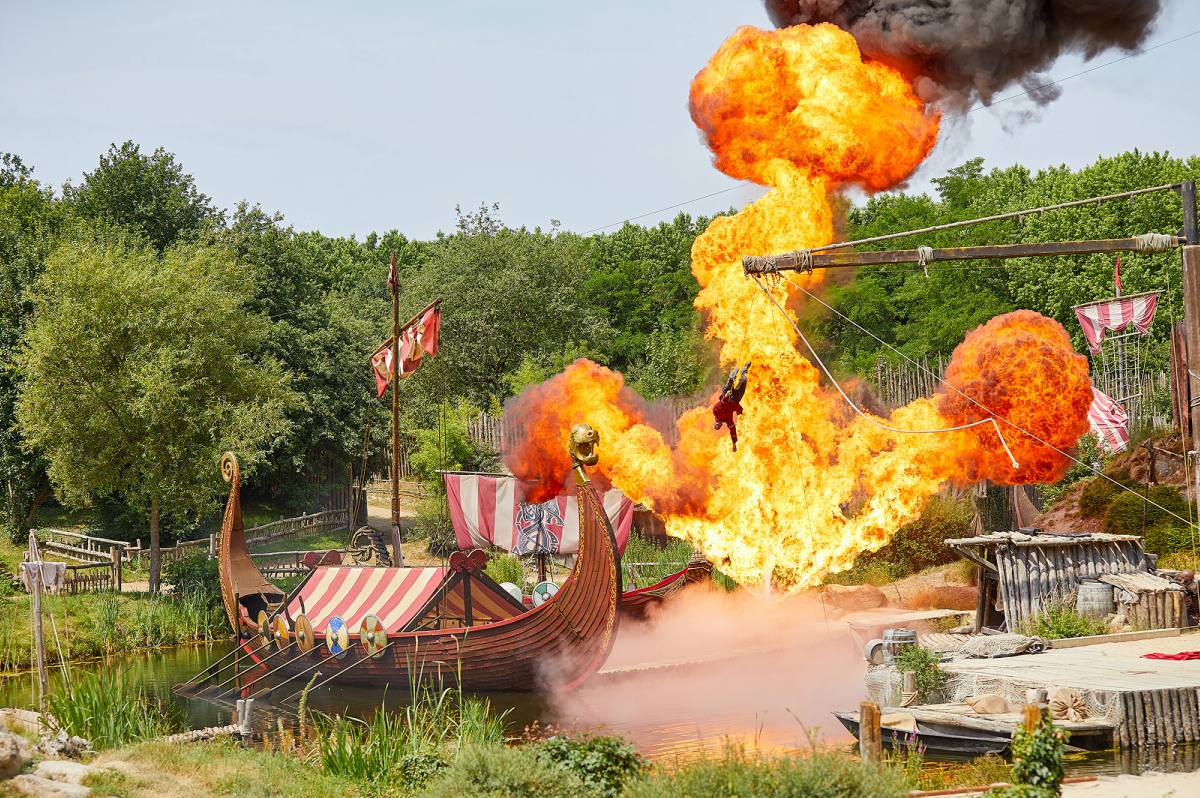 Manifiesto de apoyo rotundo a Puy du Fou