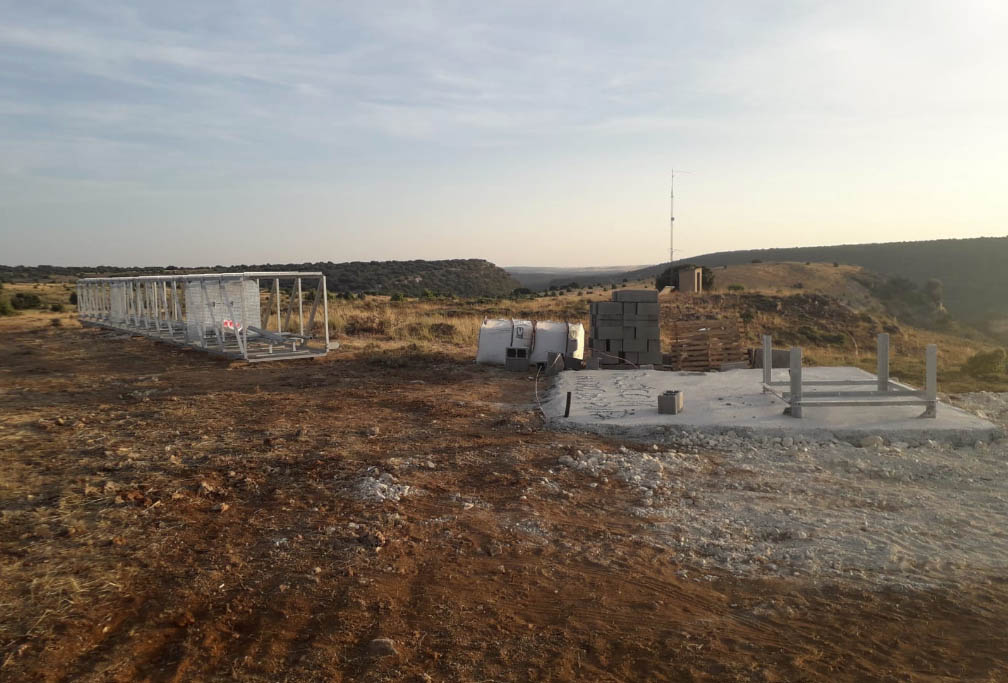 Instalación de la antena en el cañón del Río Salado.