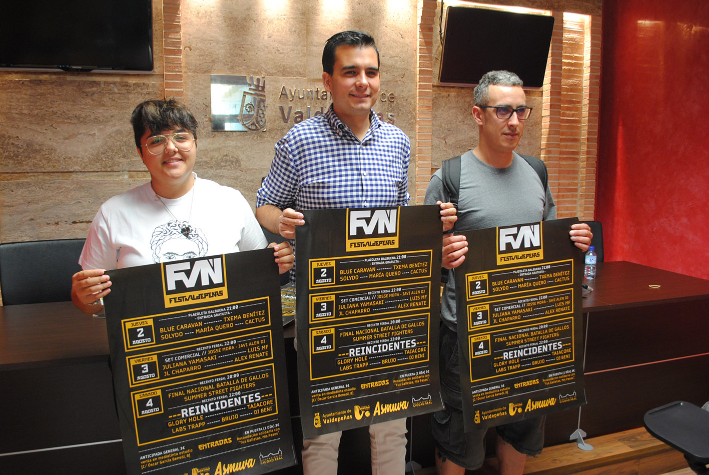 José Manuel Patón, junto a Sofía García y Antonio Vázquez en la presentación de Festivaldepeñas 2018.