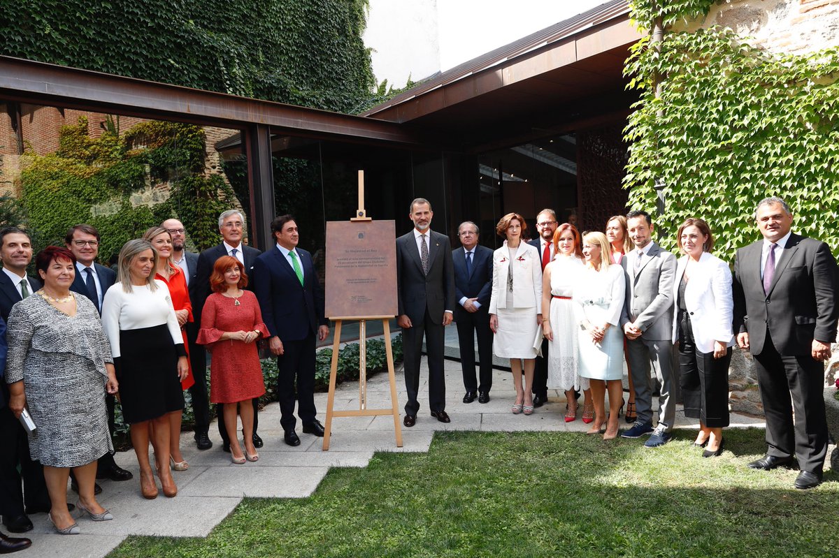 Los alcaldes de las Ciudades Patrimonio junto con el rey Felipe VI.