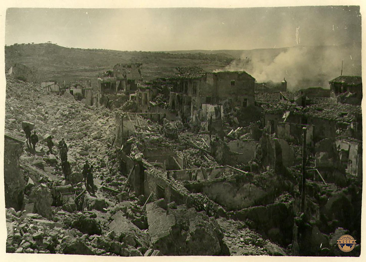 Fotografías publicadas por "Toledo GCE" sobre la Guerra Civil en Toledo