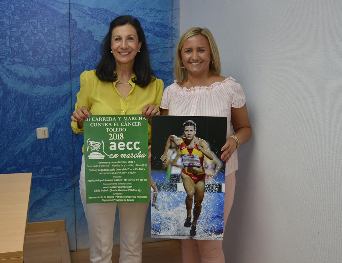 Maite Puig (derecha) y Lucía Rodríguez, en la presentación de la Carrera y Marcha contra el Cáncer