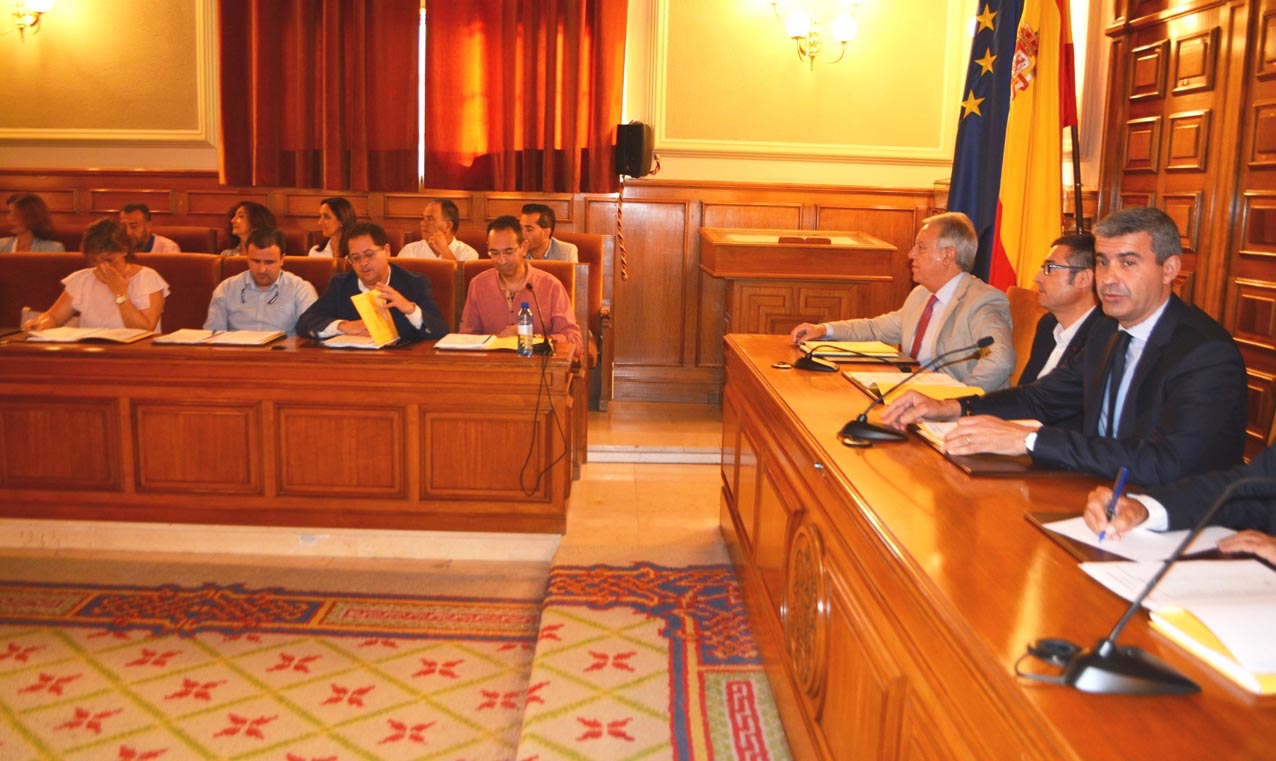 Imagen del Pleno en la Diputación de Toledo.