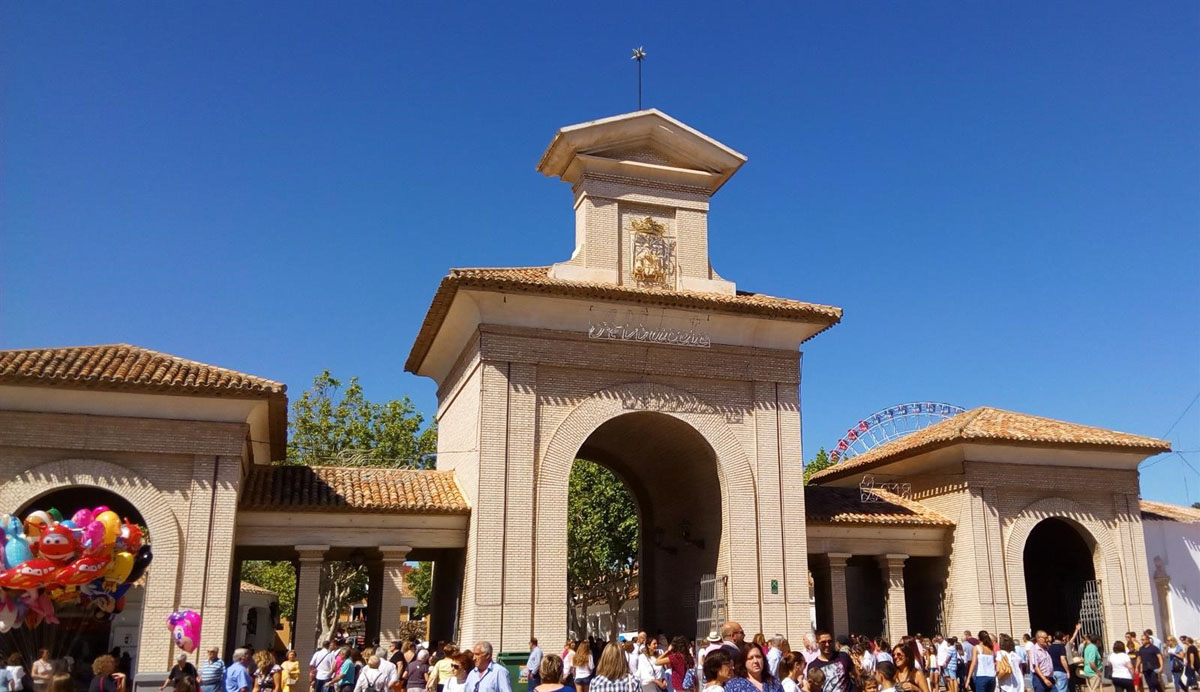 Puerta de Hierros. Imagen de archivo de la Feria de Albacete.