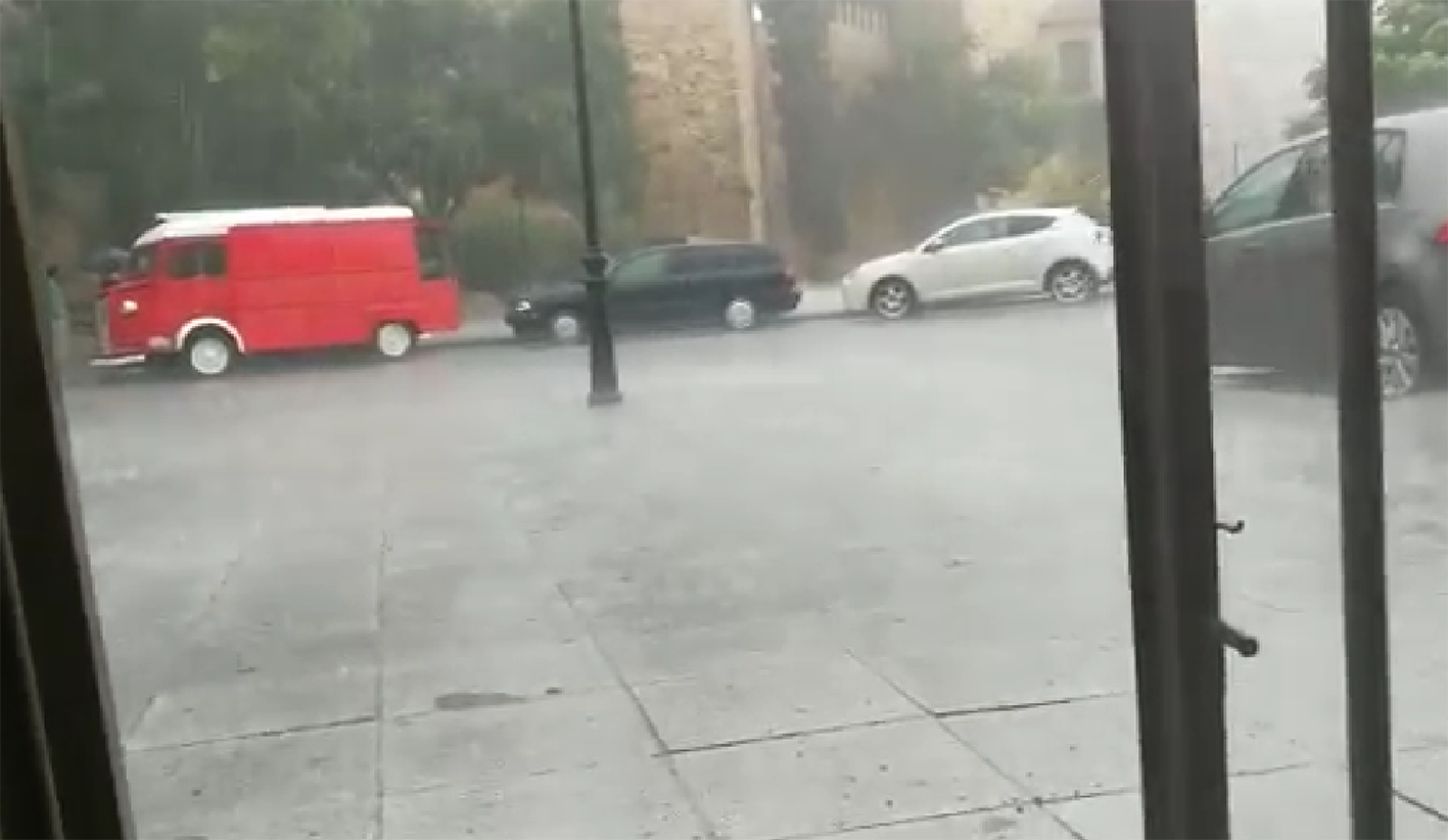 Durante unos 15 minutos la lluvia pegó fuerte en Toledo el sábado 8 de septiembre.