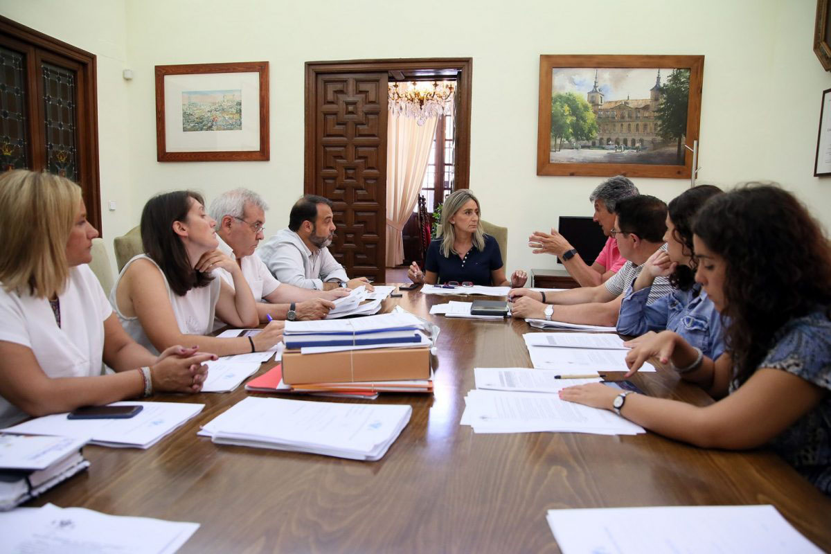 Milagros Tolón en la Junta de Gobierno Local.