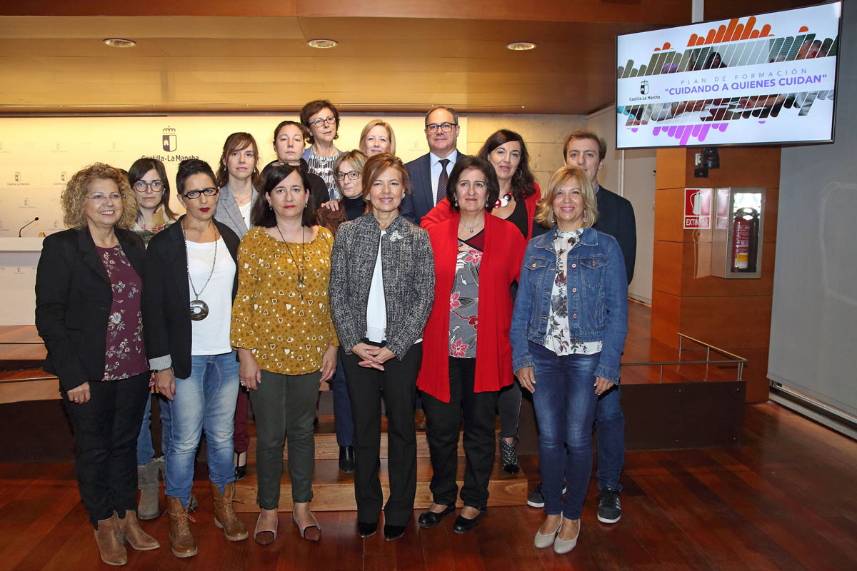 Presentación del programa "Cuidando a quienes cuidan".