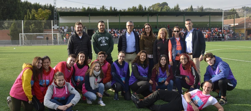 Algunos participantes en la carrera contra la leucemia infantil