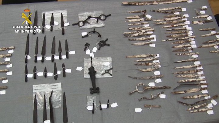 La gran cantidad de piezas celtibéricas que ha recuperado la Guardia Civil.