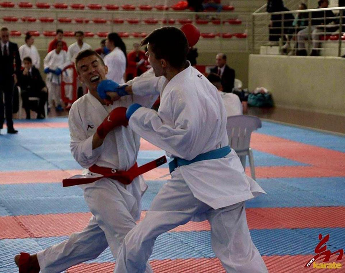 Gran actuación de los karatekas torrijeños en el Regional