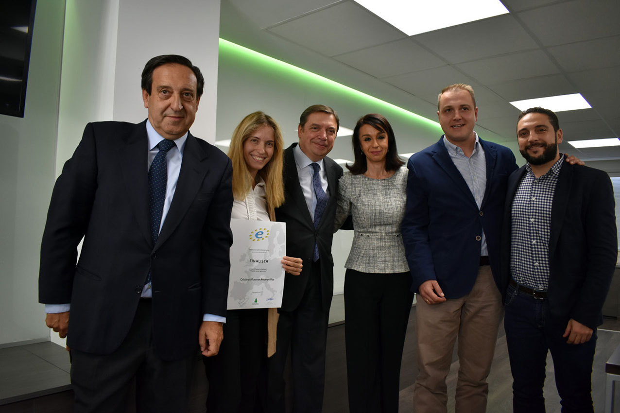 Pedro Barato, Cristina Moreno-Arrones, Luis Planas, Blanca Corroto, Julián Ajenjo y Jesús Ángel Toledo. joven agricultor