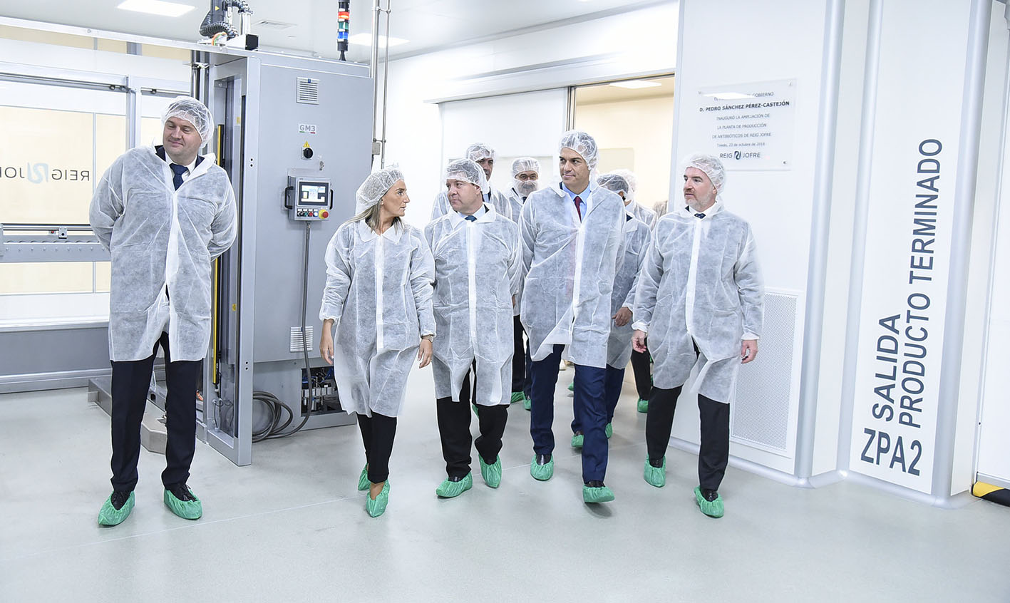 Visita de Pedro Sánchez a la planta farmaceútica de Reig Jofre.